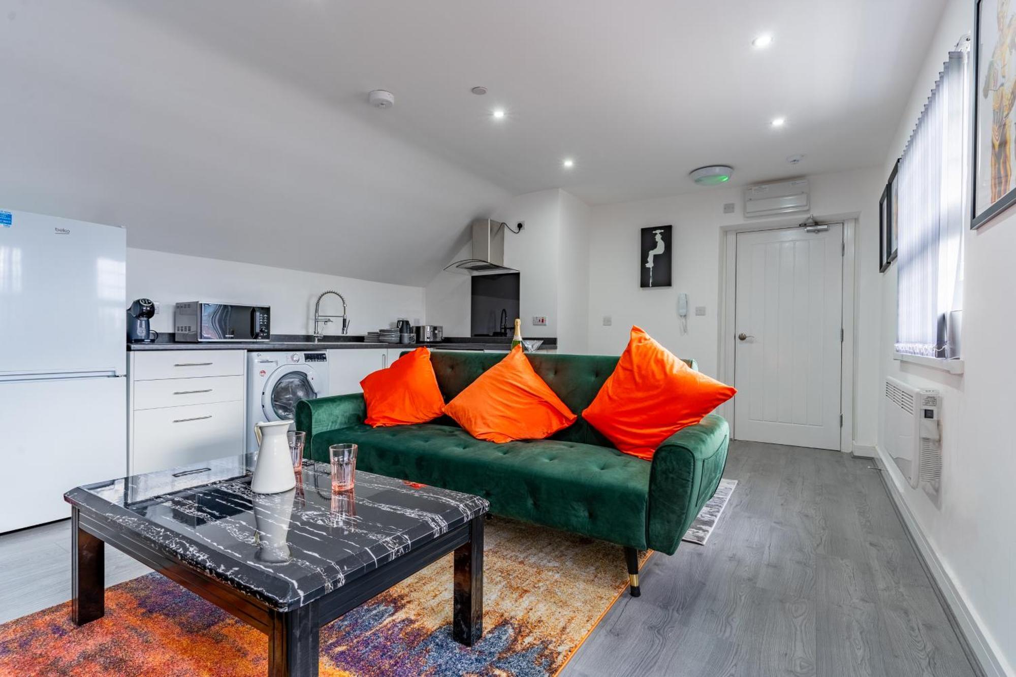 Cool Top Floor Apartment Very Near Birmingham Centre Exteriör bild